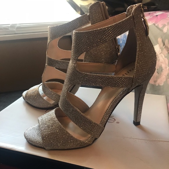 Like new! - Picture 3 of 4